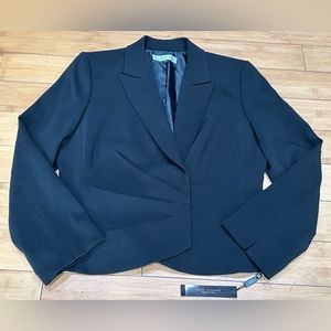 Tahari by Arthur s. Levine Black Peak Lapel Stretch Blazer Women’s Size 14